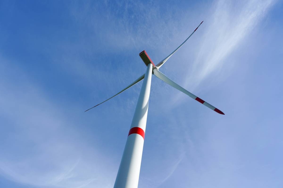 Graphic showing the financial impact of pollution on households