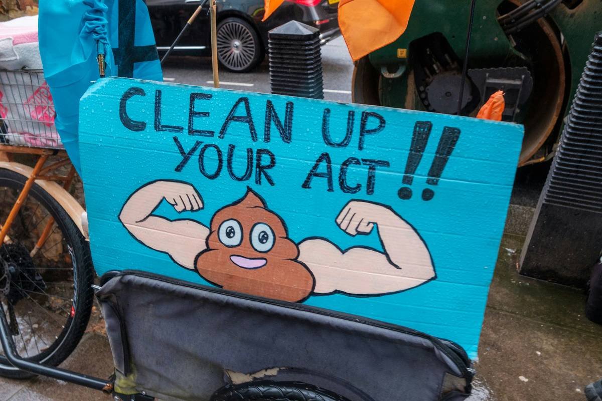 Infographic showing average costs of different types of pollution remediation efforts