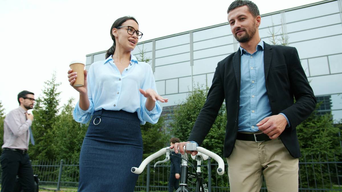 Infographic showing steps to create an effective pollution control plan.