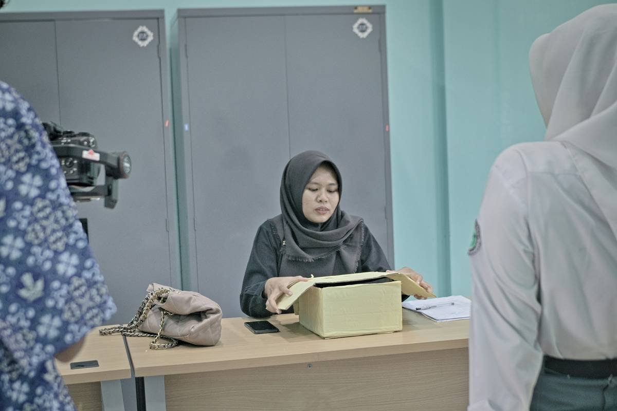 Infographic showing hidden risks of pollution liability for small businesses